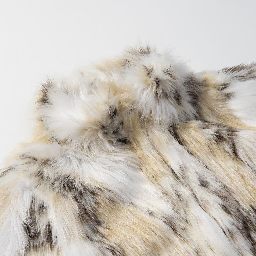 Manteau en fausse fourrure – Élégance assurée, style polyvalent